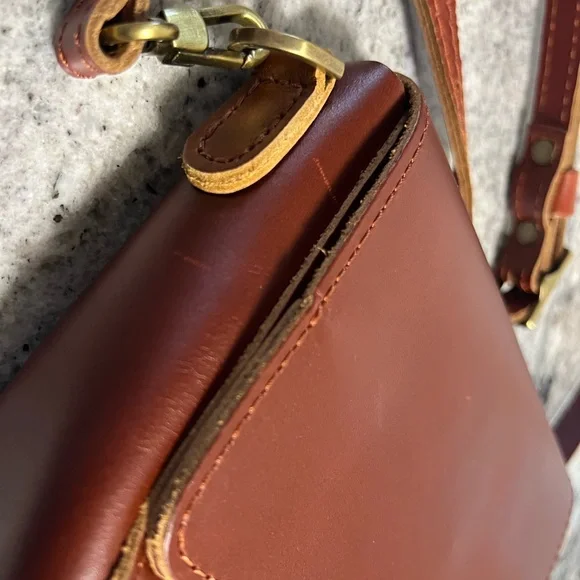 Portland leather goods Mini Metro crossbody Brown Leather Crossbody Bag - Picture 12 of 14